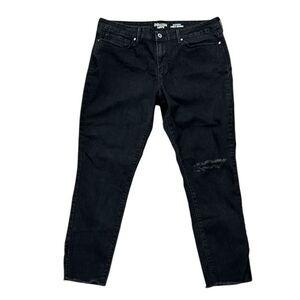 Denizen from Levi's Black Modern Ankle Skinny Jeans